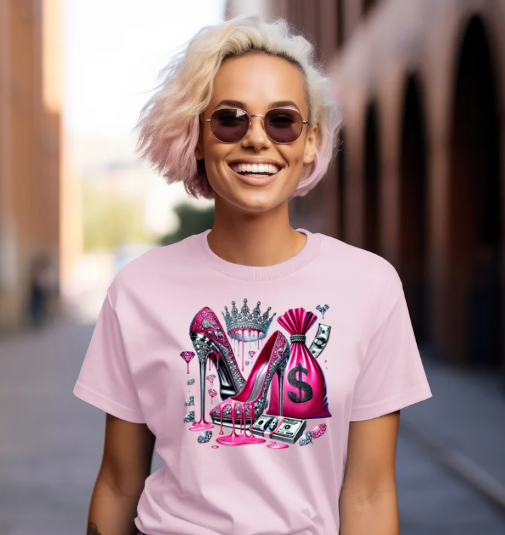 High heals and money T-Shirt